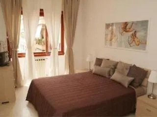 Casa Vaticano מלון 5*